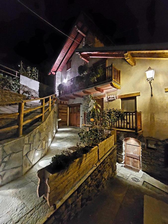 Appartamento Le Bourneau Аоста Екстериор снимка