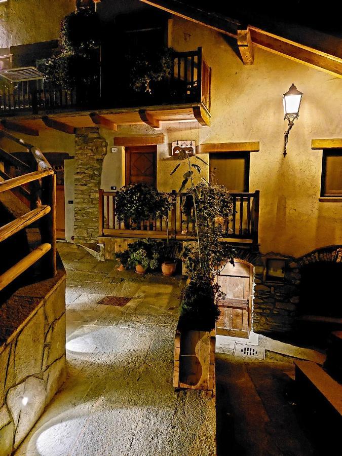 Appartamento Le Bourneau Аоста Екстериор снимка